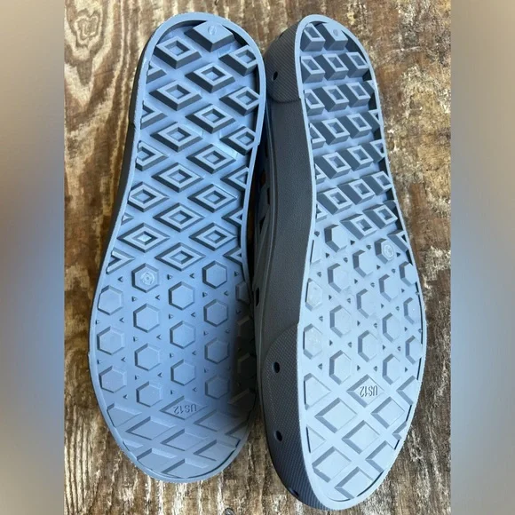 Vans Trek Slip-On Pewter Gray Breathable Easy Clean Water Shoes Durable Size 12 - Picture 4 of 6